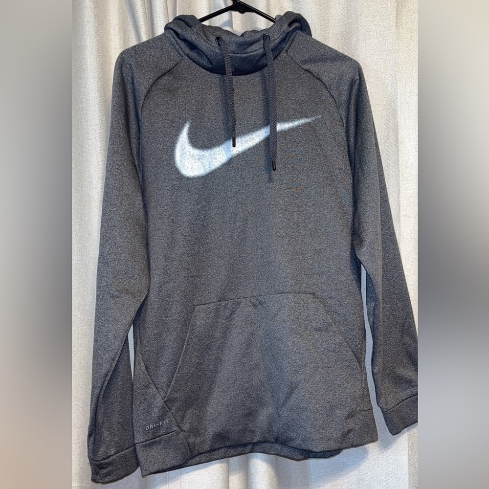 Nike Men's Dark Gray Dri-FIT Sweater